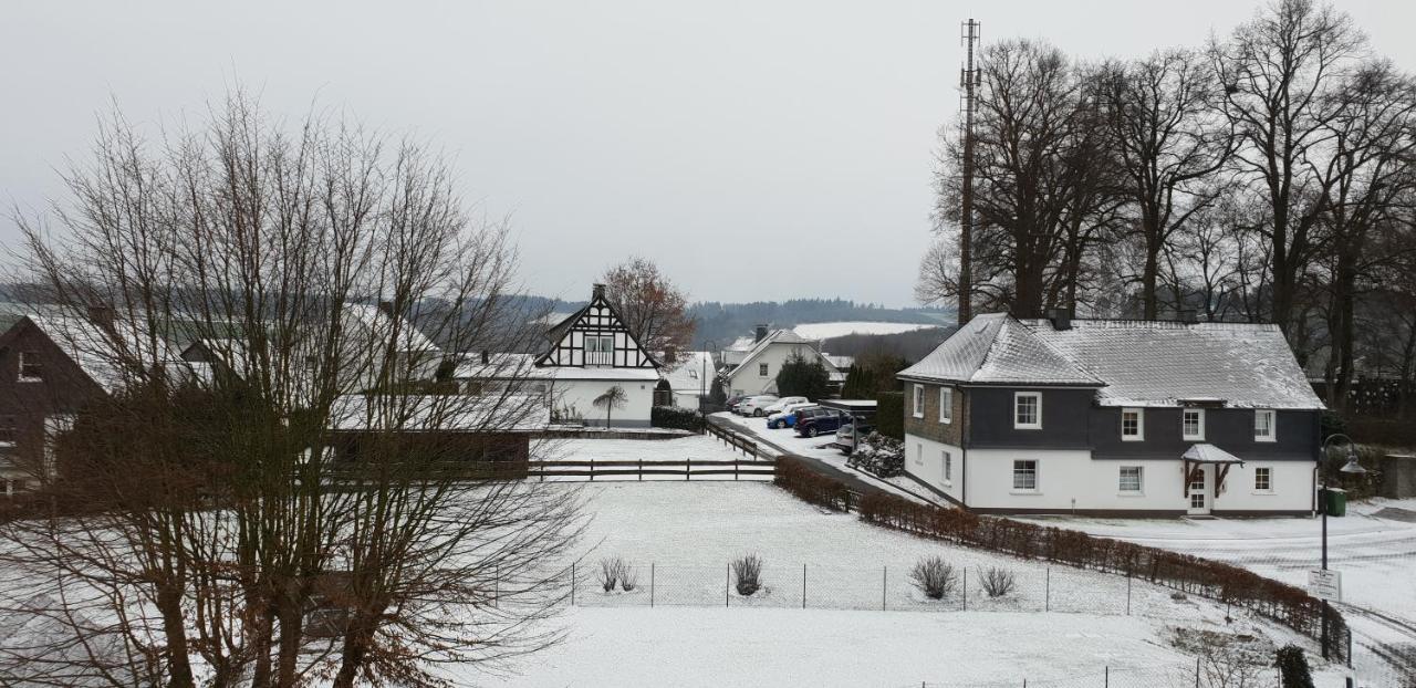 Zur Fredeburg Hotel Шмаленберг Екстериор снимка